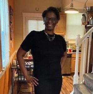 Meet your Posher, Lashara